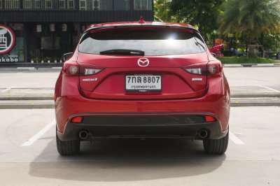 MAZDA 3 2.0 C SPORT AT 2015 จด2016 (7กล8807)