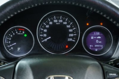HONDA HR-V 1.8 EL AT ปี2016 (งว4776)