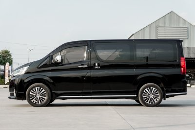 TOYOTA MAJESTY 2.8 PREMIUM AT ปี2019 (1นฌ3282)