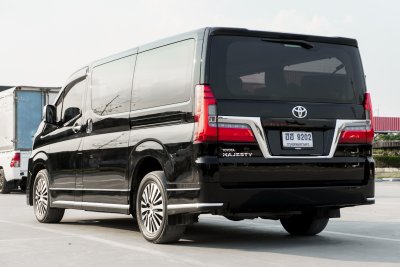 TOYOTA MAJESTY 2.8 PREMIUM AT ปี2019 (1นฌ3282)