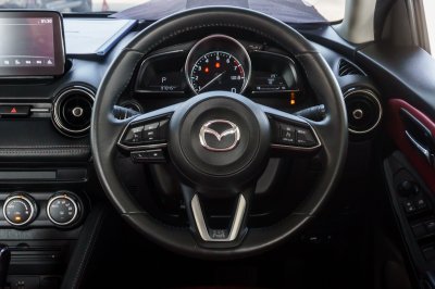 MAZDA 2 1.3 HIGH CONNECT ปี2019 (9กฎ9276)