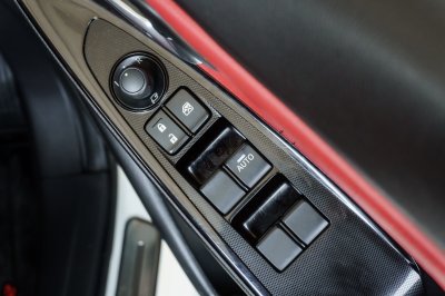 MAZDA 2 1.3 HIGH CONNECT ปี2019 (9กฎ9276)