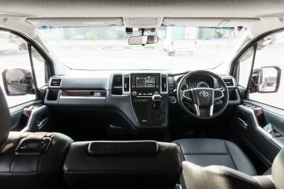 TOYOTA MAJESTY 2.8 PREMIUM AT ปี2019 (1นฌ3282)