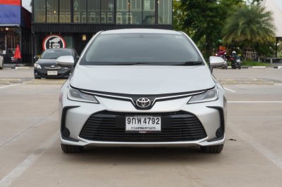 TOYOTA ALTIS 1.8 HV MID AT ปี2019 (9กพ4792)