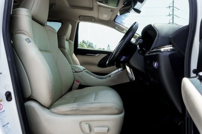 TOYOTA ALPHARD 2.5 HYBRID SRC AT ปี2019 (6ขฎ1841)