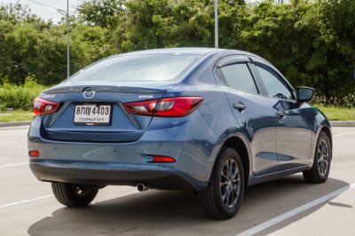 MAZDA 2 1.3 HIGH CONNECT AT ปี 2018 (8กญ4403)