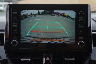 TOYOTA ALTIS 1.8 HV MID AT ปี2020 (9กน6947)