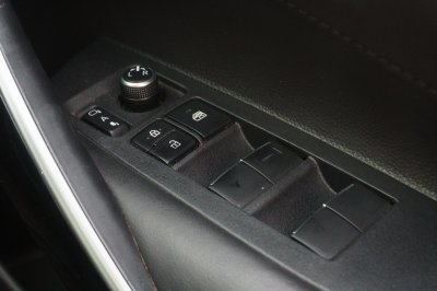 TOYOTA ALTIS 1.8 HV MID AT ปี2019 (9กพ4792)