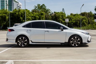 TOYOTA ALTIS 1.8 GR SPORTS ปี2021 (1ขอ3582)