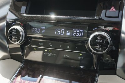 TOYOTA ALPHARD 2.5 HYBRID SRC AT ปี2019 (6ขฎ1841)