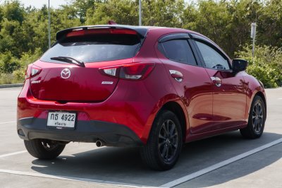 MAZDA 2 1.3 SPORT HIGH CONNECT ปี2018 (กธ4922)