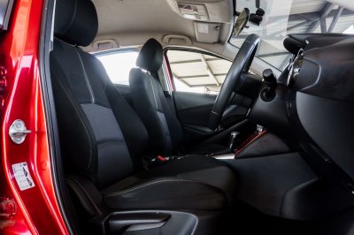 MAZDA 2 1.3 SPORT HIGH CONNECT ปี2018 (กธ4922)