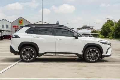 TOYOTA COROLLA CROSS 1.8 HYBRID GR SPORT ปี2022 (2กษ2777)