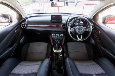 MAZDA 2 1.3 SPORT HIGH CONNECT ปี2018 (กธ4922)