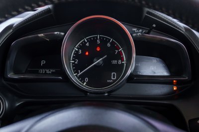 MAZDA 2 1.3 SPORT HIGH CONNECT ปี2018 (กธ4922)