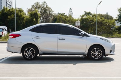 TOYOTA YARIS ATIV 1.2 SPORT ปี2020 (1ขภ2411)