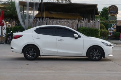 MAZDA 2 1.3 S (LEATHER) ปี2022 (2ขว9693)