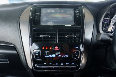 TOYOTA YARIS ATIV 1.2 SPORT ปี2020 (1ขภ2411)