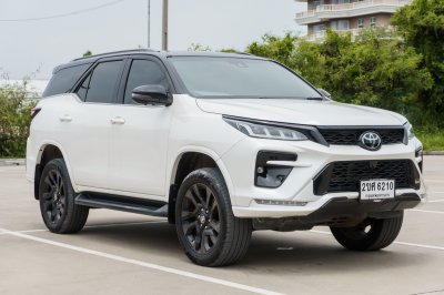 TOYOTA FORTUNER 2.8 GR SPORT 4WD ปี2022 (2ขศ6210)