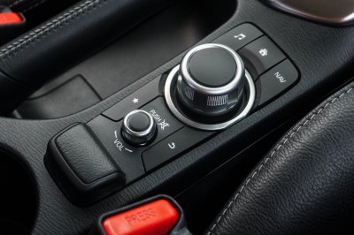 MAZDA 2 1.3 S (LEATHER) ปี2022 (2ขว9693)