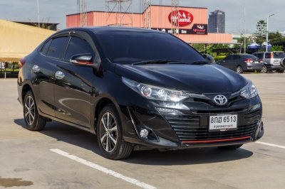 TOYOTA YARIS ATIV 1.2 S+ ปี2019 (8กฮ6513)