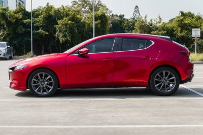 MAZDA 3 2.0 SP SPORT ปี2019 (กธ3270)