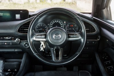 MAZDA 3 2.0 SP SPORT ปี2019 (กธ3270)