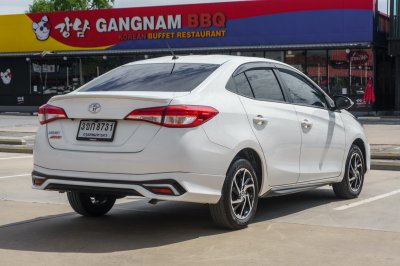 TOYOTA YARIS ATIV 1.2 SPORT ปี2021 (3ขก8731)