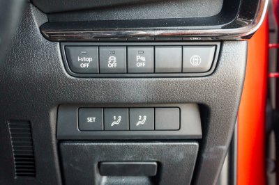 MAZDA 3 2.0 SP SPORT ปี2019 (กธ3270)