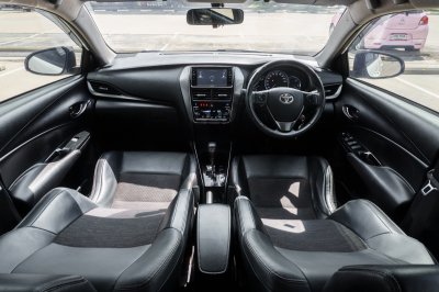 TOYOTA YARIS ATIV 1.2 SPORT ปี2021 (3ขก8731)