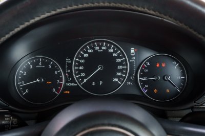 MAZDA 3 2.0 SP SPORT ปี2019 (กธ3270)