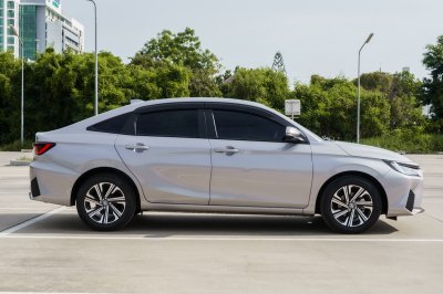 TOYOTA YARIS ATIV 1.2 SMART AT ปี 2025 (6ขพ959)