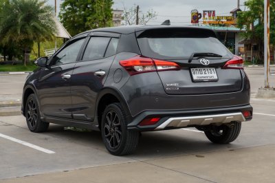 TOYOTA YARIS 1.2 HIGH CROSS ปี2020 (9กย2131)