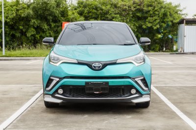 TOYOTA CH-R 1.8 HV HI ปี2018 จด2019