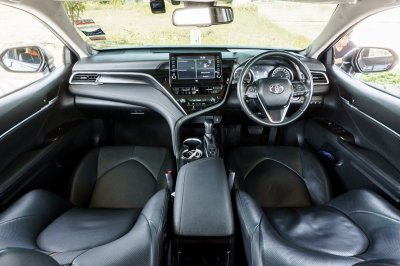 TOYOTA CAMRY 2.5 HEV PREMIUM LUXURY ปี2022 จด2023 (3ขร7630)