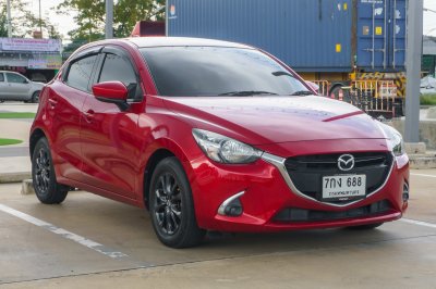 MAZDA 2 1.3 SPORT HIGH CONNECT AT ปี 2017 (7กง688)