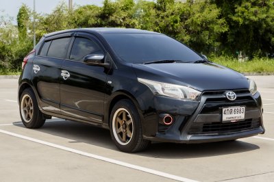TOYOTA YARIS 1.2 J AT ปี 2015 (4กต6983)