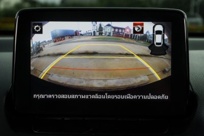 MAZDA 2 1.3 SPORT HIGH CONNECT AT ปี 2017 (7กง688)