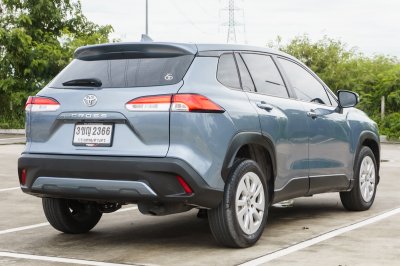 TOYOTA COROLLA CROSS 1.8 SPORTS ปี2022 (3ขญ2366)