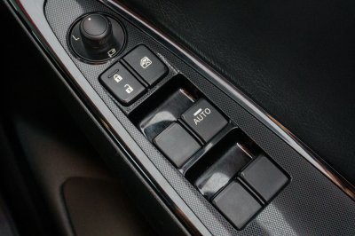 MAZDA 2 1.3 SPORT HIGH CONNECT AT ปี 2017 (7กง688)