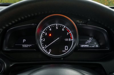 MAZDA 2 1.3 SPORT HIGH CONNECT AT ปี 2017 (7กง688)