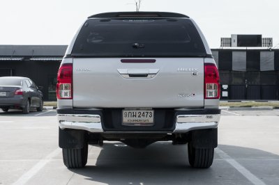 TOYOTA REVO DOUBLE CAB 2.4 PRERUNNER E AT ปี2020 (9กม2473)