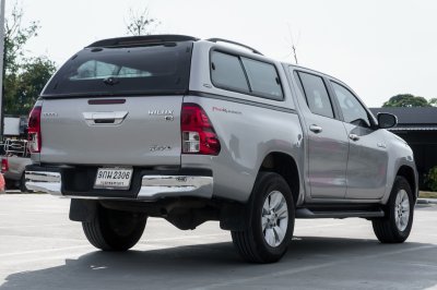 TOYOTA REVO DOUBLE CAB 2.4 PRERUNNER E AT ปี2020 (9กม2306)