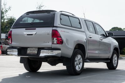 TOYOTA REVO DOUBLE CAB 2.4 PRERUNNER E AT ปี2020 (9กม2473)