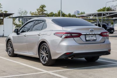 TOYOTA CAMRY 2.5 HEV PREMIUM ปี2022 (3ขน9472)
