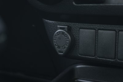 TOYOTA REVO DOUBLE CAB 2.4 PRERUNNER E AT ปี2020 (9กม2635)