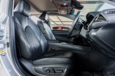 TOYOTA CAMRY 2.5 HEV PREMIUM ปี2022 (3ขน9472)
