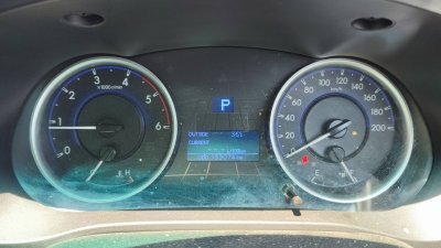 TOYOTA REVO DOUBLE CAB 2.4 PRERUNNER E AT ปี2020 (9กม2306)