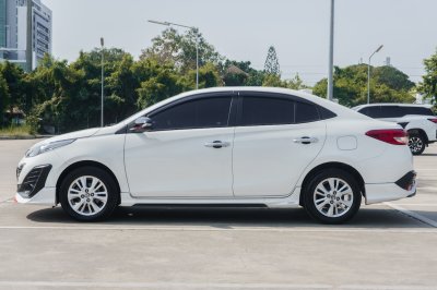 TOYOTA YARIS ATIV 1.2 S AT ปี 2018 (7กผ7996)