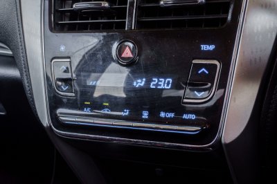 TOYOTA YARIS ATIV 1.2 S AT ปี 2018 (7กผ7996)